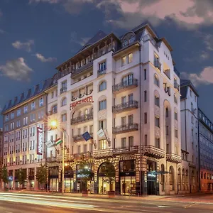 Moevenpick Centre Hotell Budapest